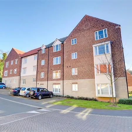 2 Bed In Oc-w1021 Whitby